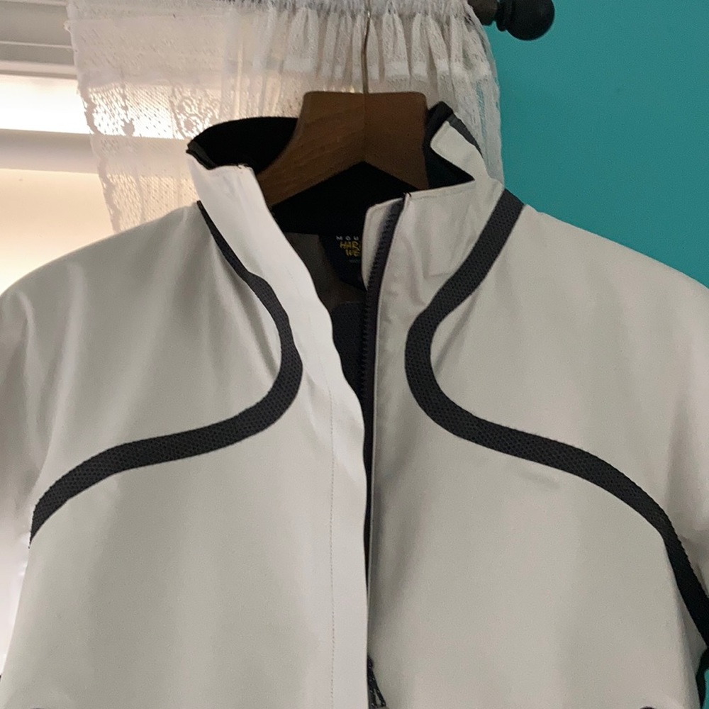Mountain Hardware Softshell Jacket - image 3
